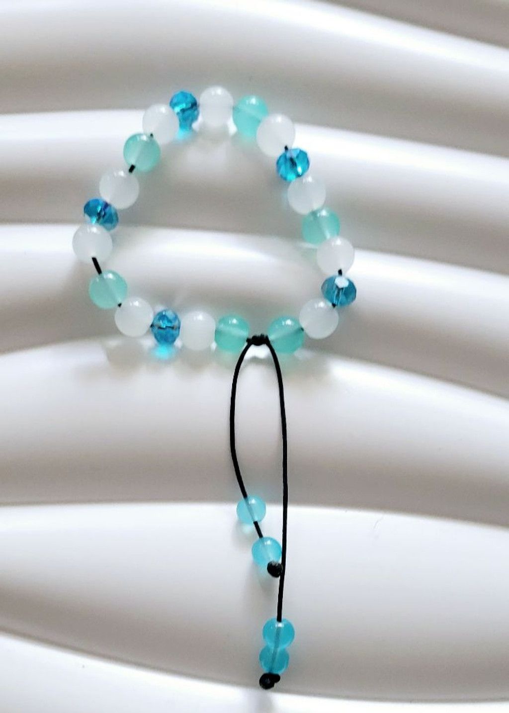 Handmade Aqua White Adjustable Beaded Bracelet Size ONE SIZE - 4 Thumbnail