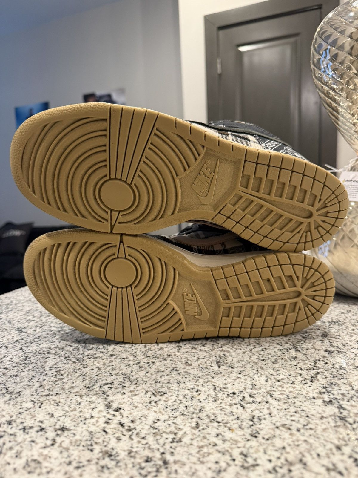 Nike × Travis Scott Nike SB Dunk Travis Scott Size 10.5 Size US 10.5 / EU 43-44 - 5 Thumbnail