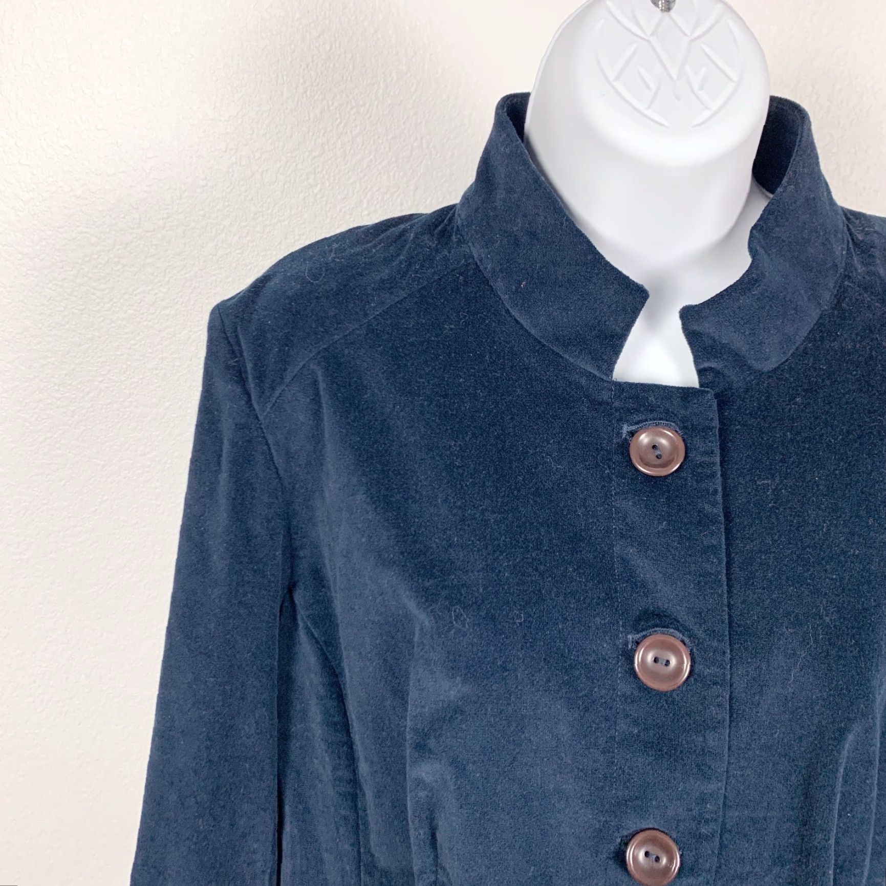 Talbots VINTAGE Talbots Blue Equestrian Velvet Flare Waist Short Button Jacket 14P Size 36" / US 14 / IT 50 - 2 Thumbnail