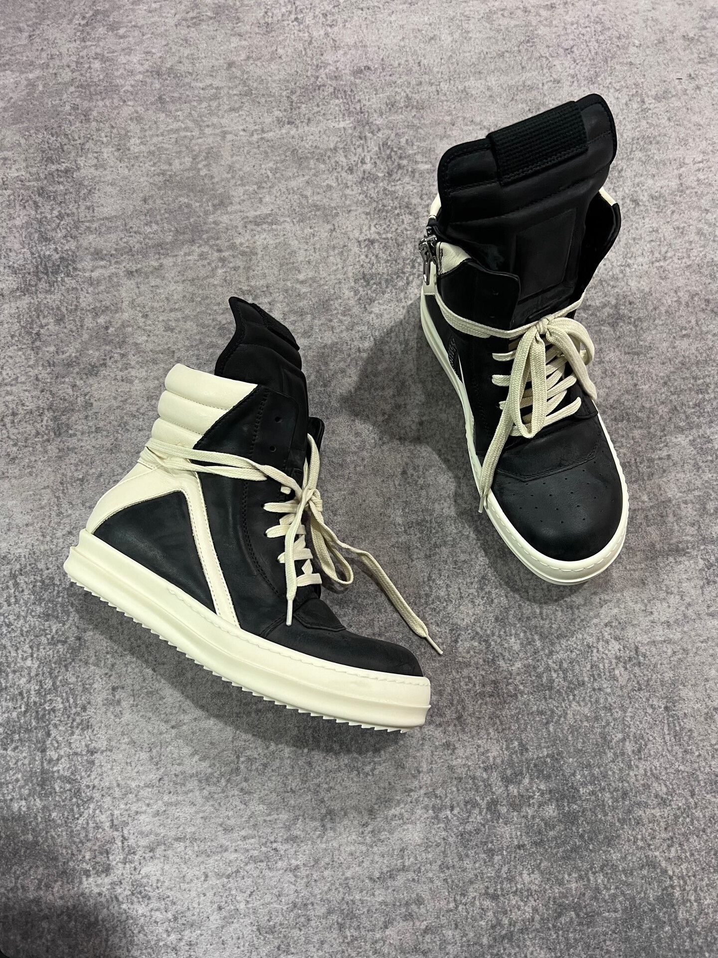 Rick Owens Rick Owens High-Top Black White Shoes Size US 6 / IT 36 - 1 Thumbnail