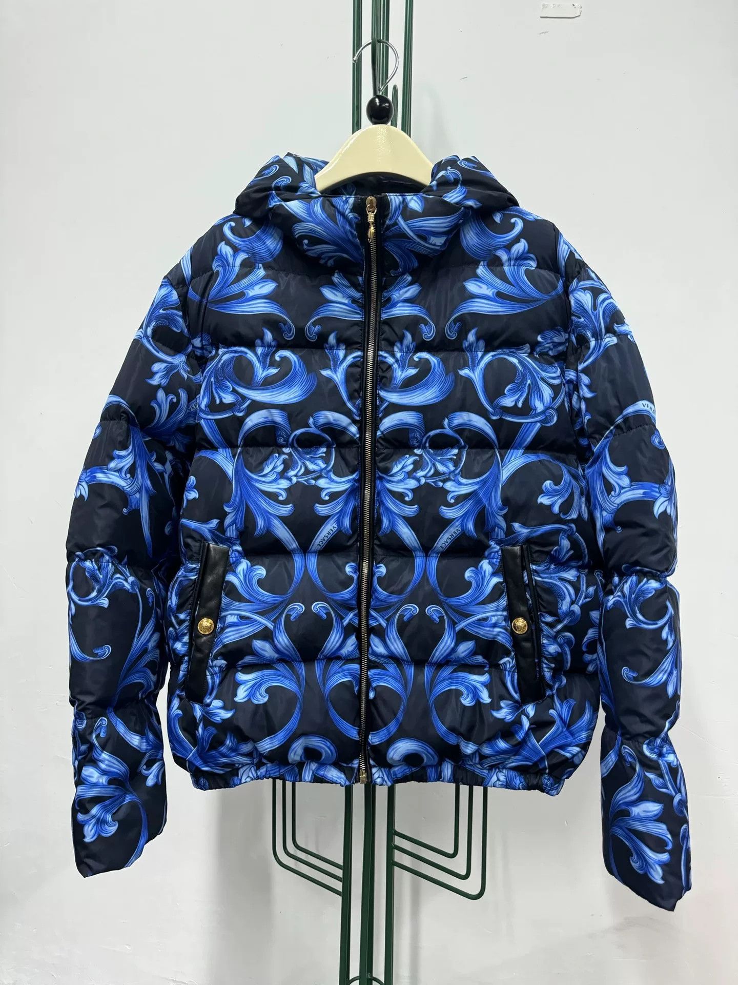 Versace Versace Blue Floral Down Jacket Size US XL / EU 56 / 4 - 1 Thumbnail