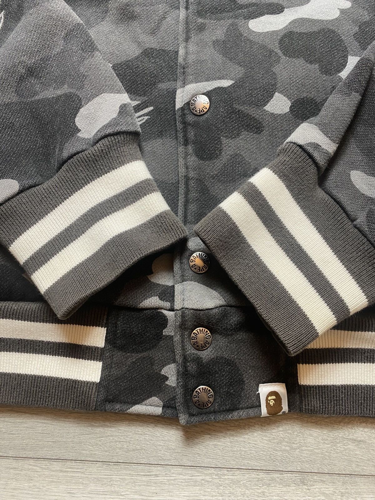Bape Bape camo varsity bomber jacket Size US M / EU 48-50 / 2 - 4 Thumbnail