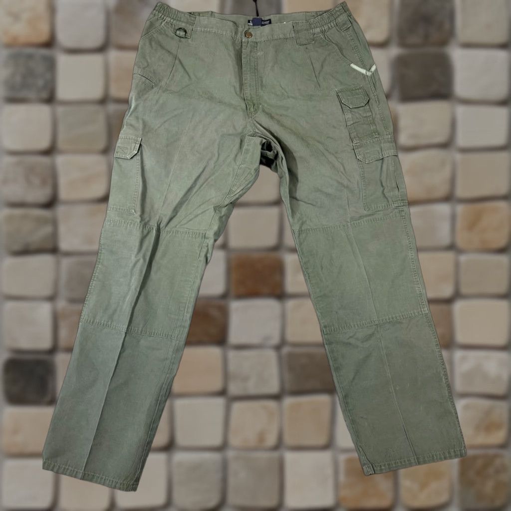 Vintage 5.11 Tactical Series Cargo Pants Mens 44/36 Olive Green Utility Pocket Workwear Size US 44 / EU 60 - 1 Thumbnail