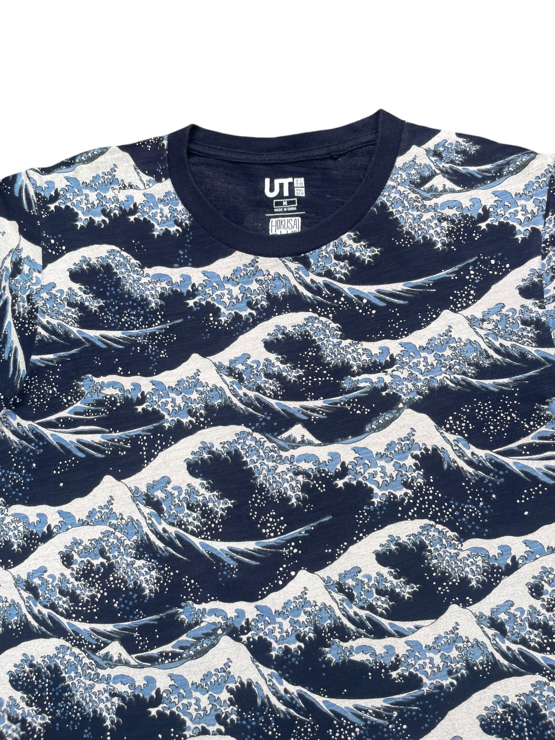 Japanese Brand Hokusai Blue X Uniqlo AOP Tshirt Size US M / EU 48-50 / 2 - 3 Thumbnail