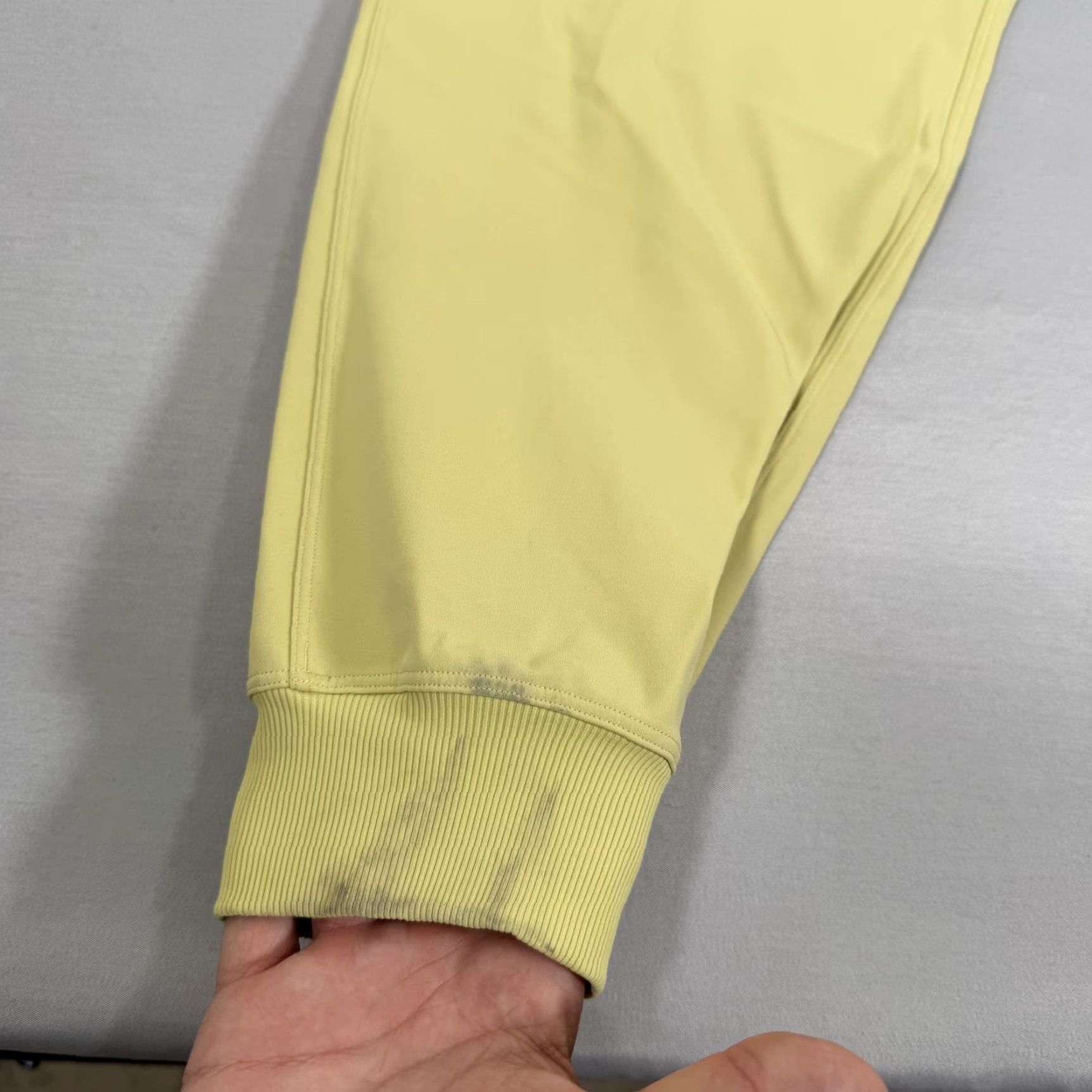 Lululemon Lululemon Pants Womens 12 Yellow Align High Rise Jogger Athletic Drawstring Logo Size 34" / US 12 / IT 48 - 5 Thumbnail
