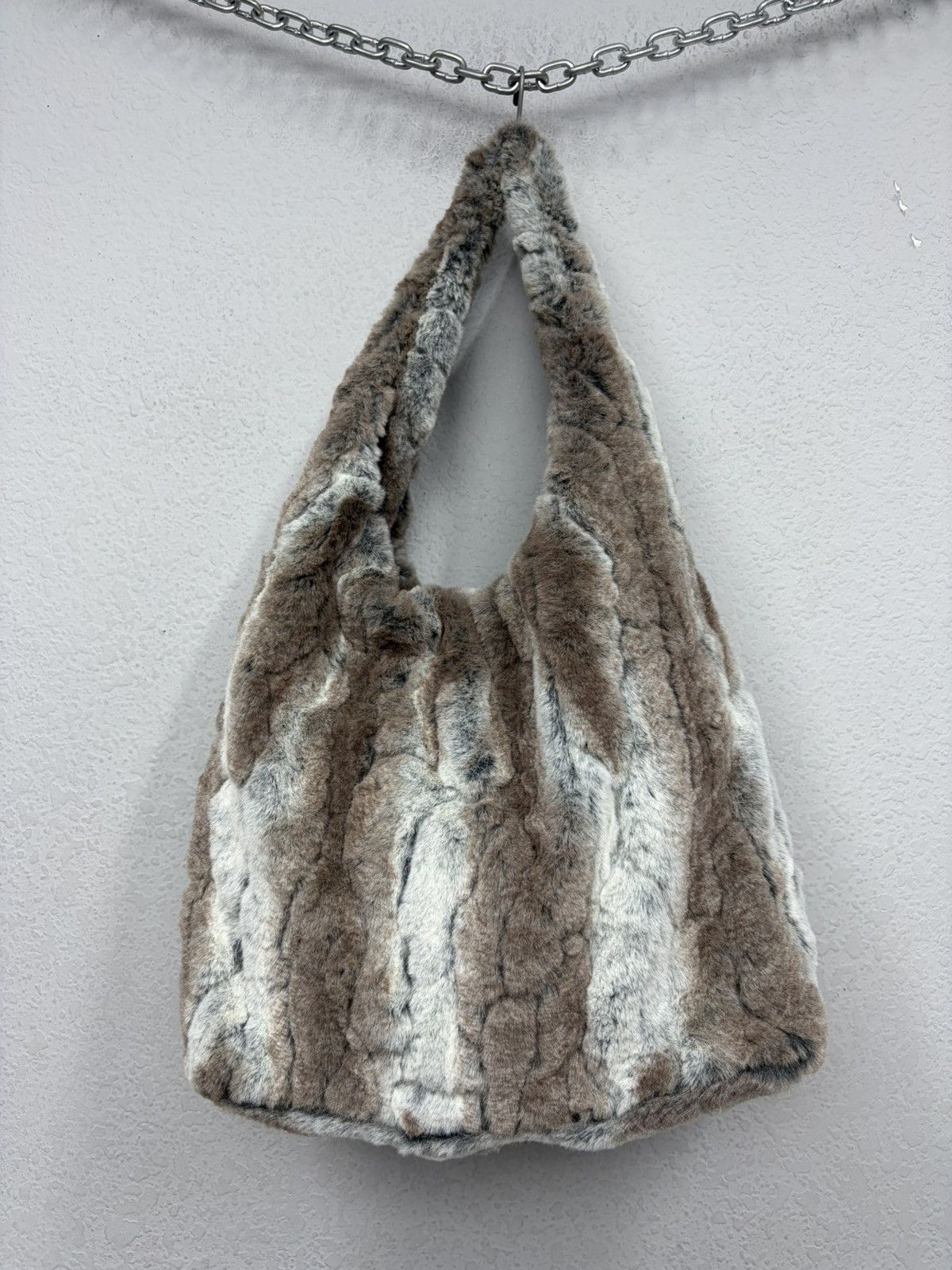 KMRii Vintage Fur Hobo Shoulder Bag Y2K Rabbit Archive KMRii Style Size ONE SIZE - 6 Thumbnail
