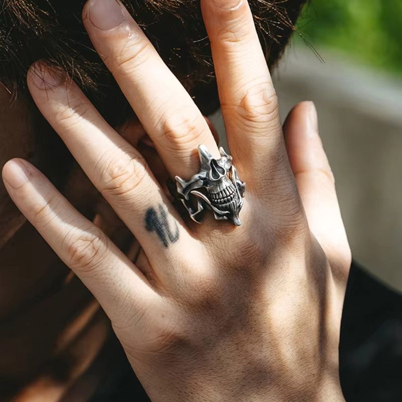 Jewelry Retro Silver Black Skull Rings Sophisticated Size ONE SIZE - 4 Thumbnail