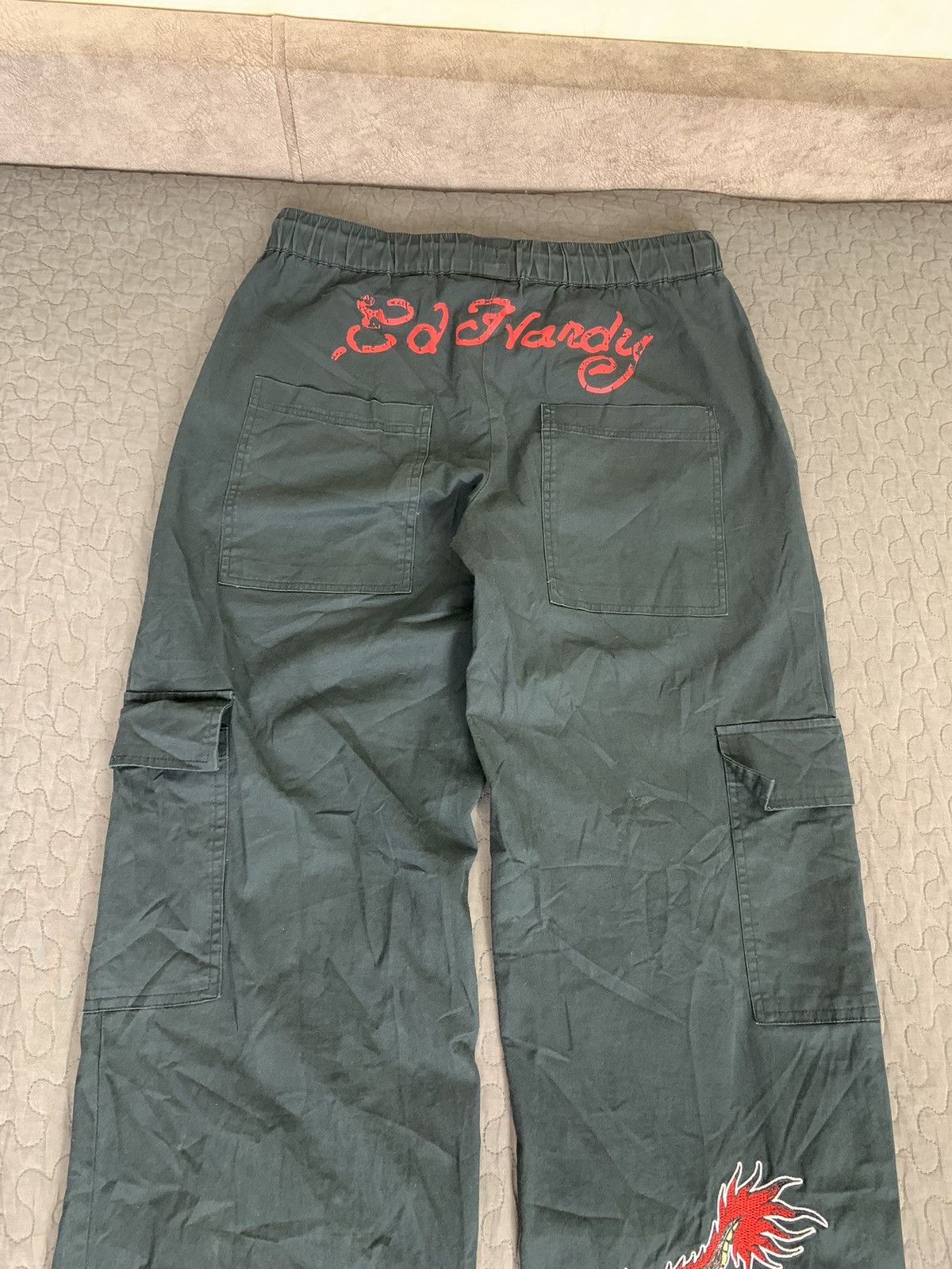 Ed Hardy Y2K Ed Hardy x Urban Outfiters Parachute Cargo Pants Size XS Size US 28 / EU 44 - 16 Thumbnail