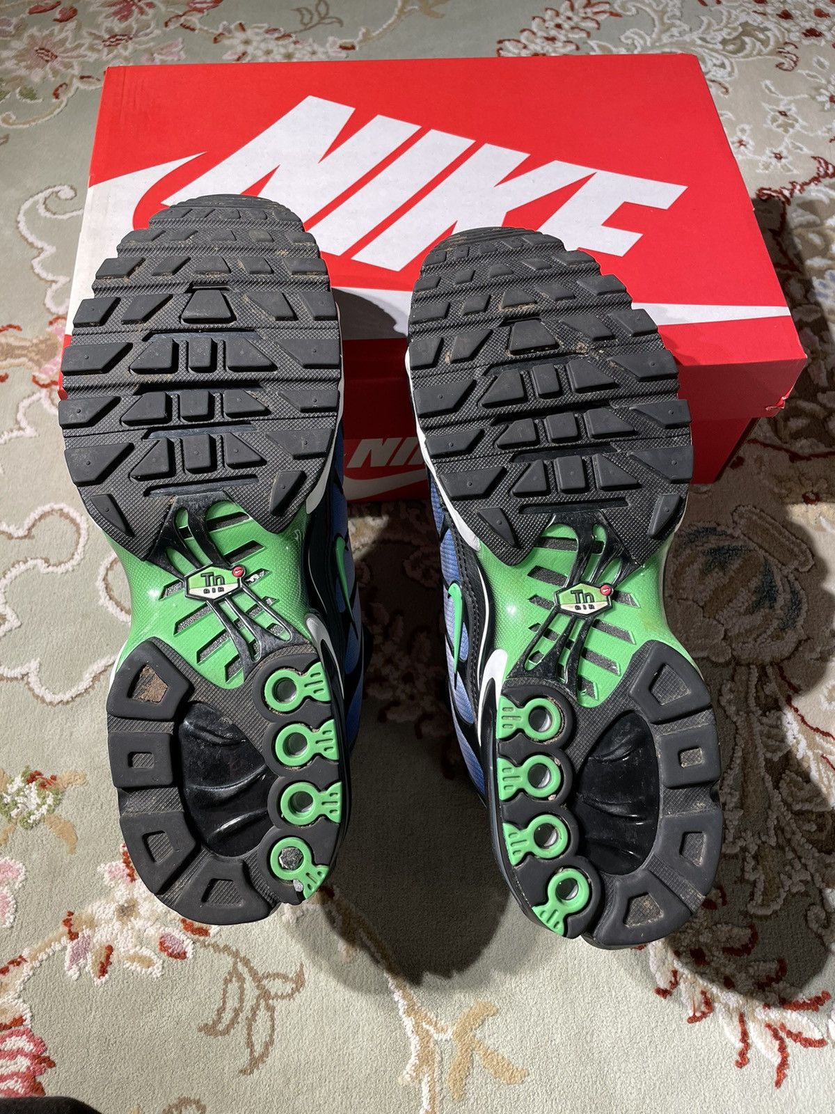 Nike Nike Air Max Plus Size US 9.5 / EU 42-43 - 5 Thumbnail