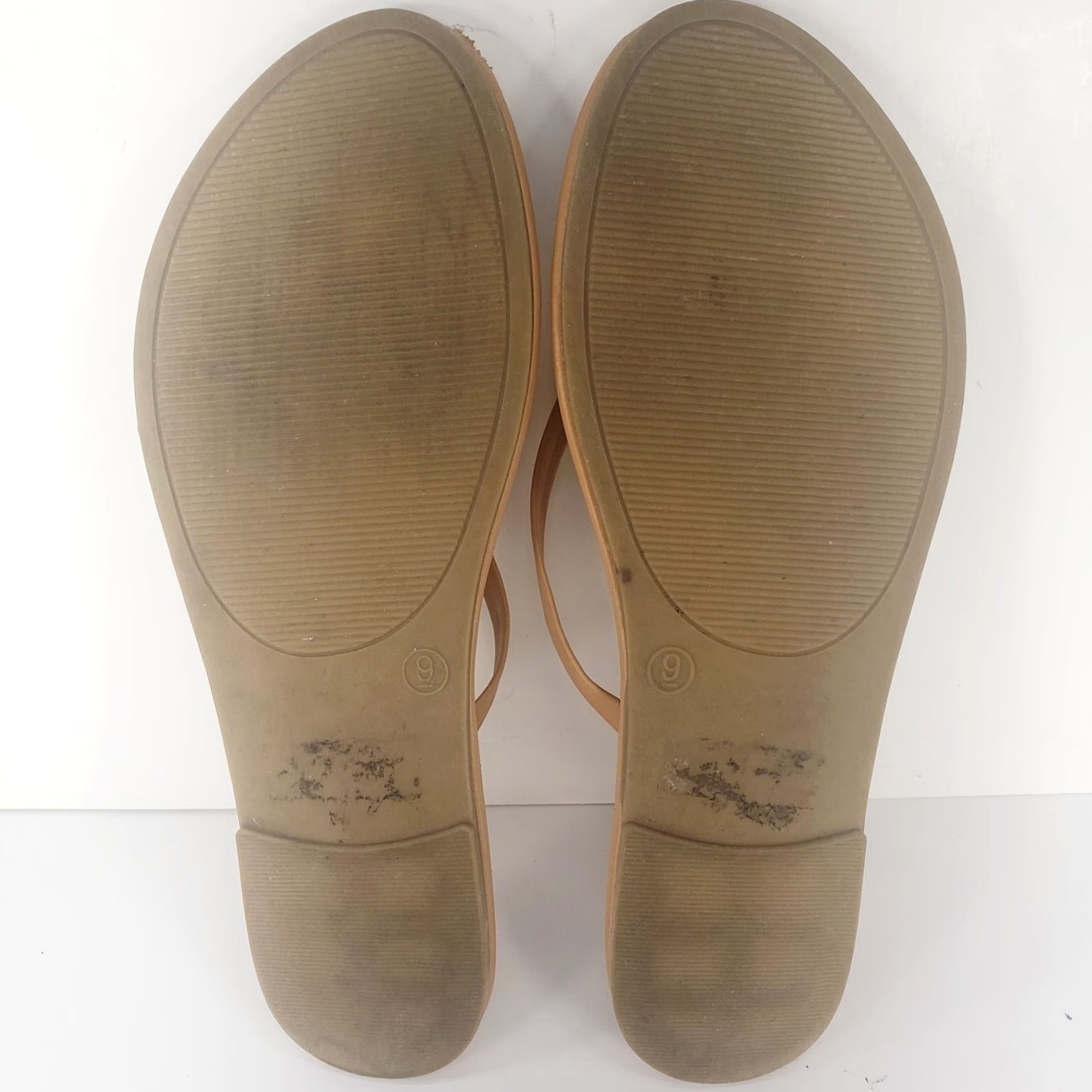 Cynthia Rowley Cynthia Rowley Tan Sandals Thong Flat Heel 9 Slip On Straps Womens Size US 9 / IT 39 - 6 Thumbnail