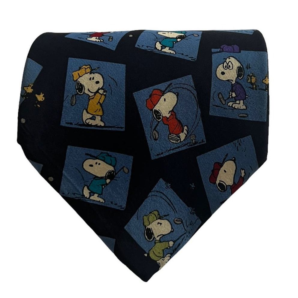 Peanuts Snoopy & Friends Peanuts Golf is Good for Your Health Tie Size ONE SIZE - 2 Thumbnail