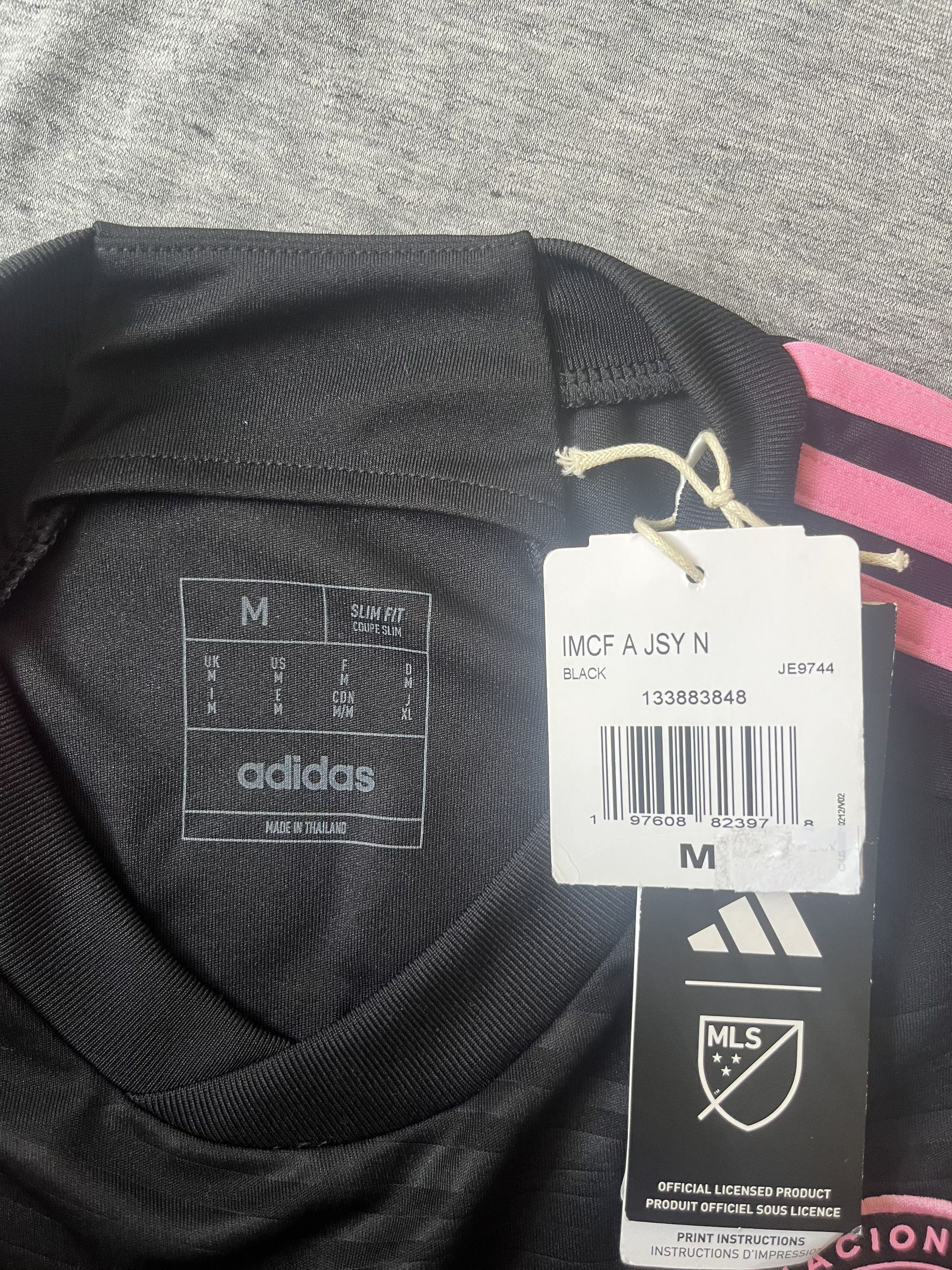Adidas AdAdult Inter Miami CF 2024 Lionel Messi #10 Jersey Size US M / EU 48-50 / 2 - 5 Thumbnail