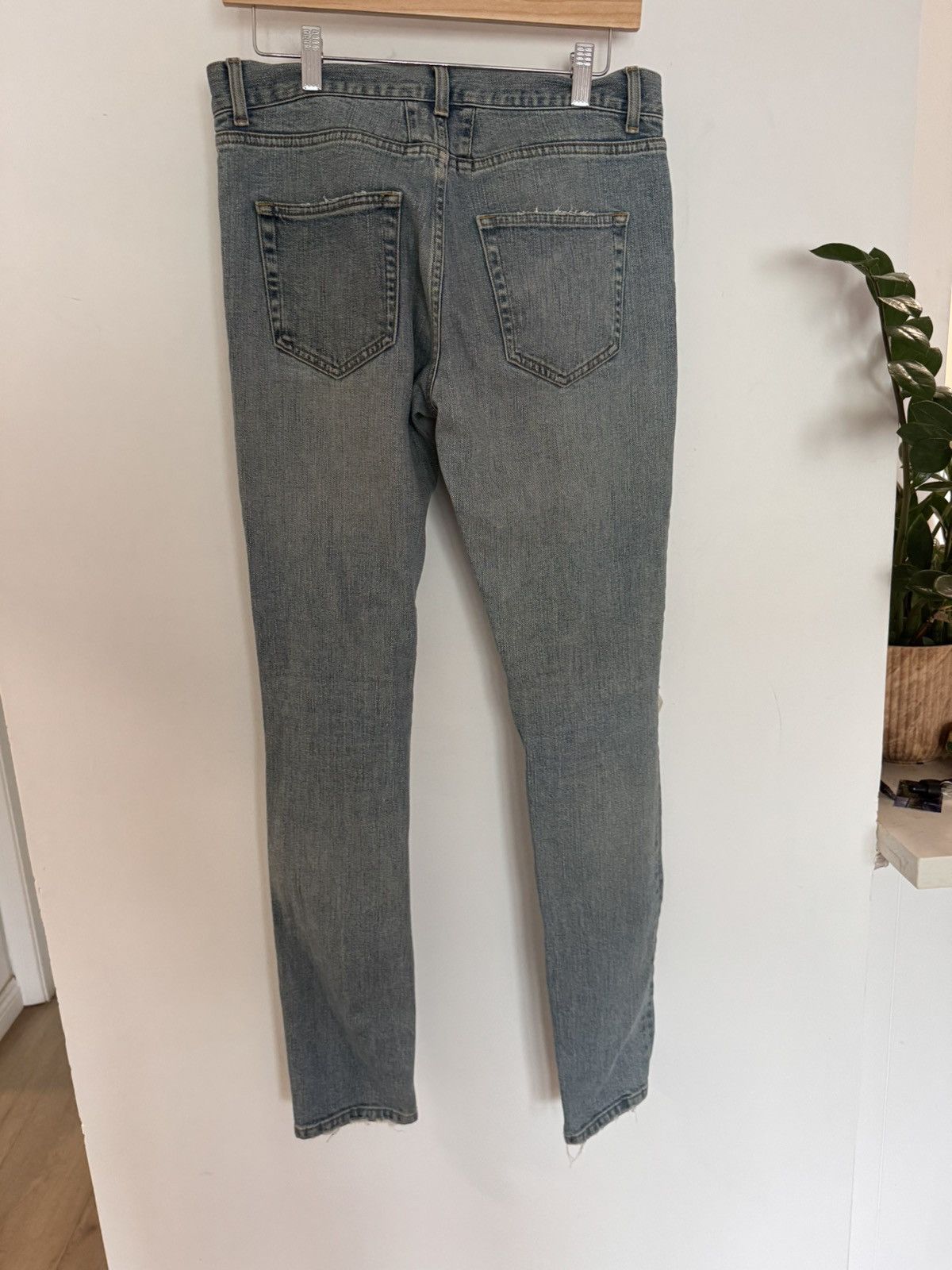 Saint Laurent Paris Hedi knee slit d02 2015 Size US 30 / EU 46 - 2 Thumbnail