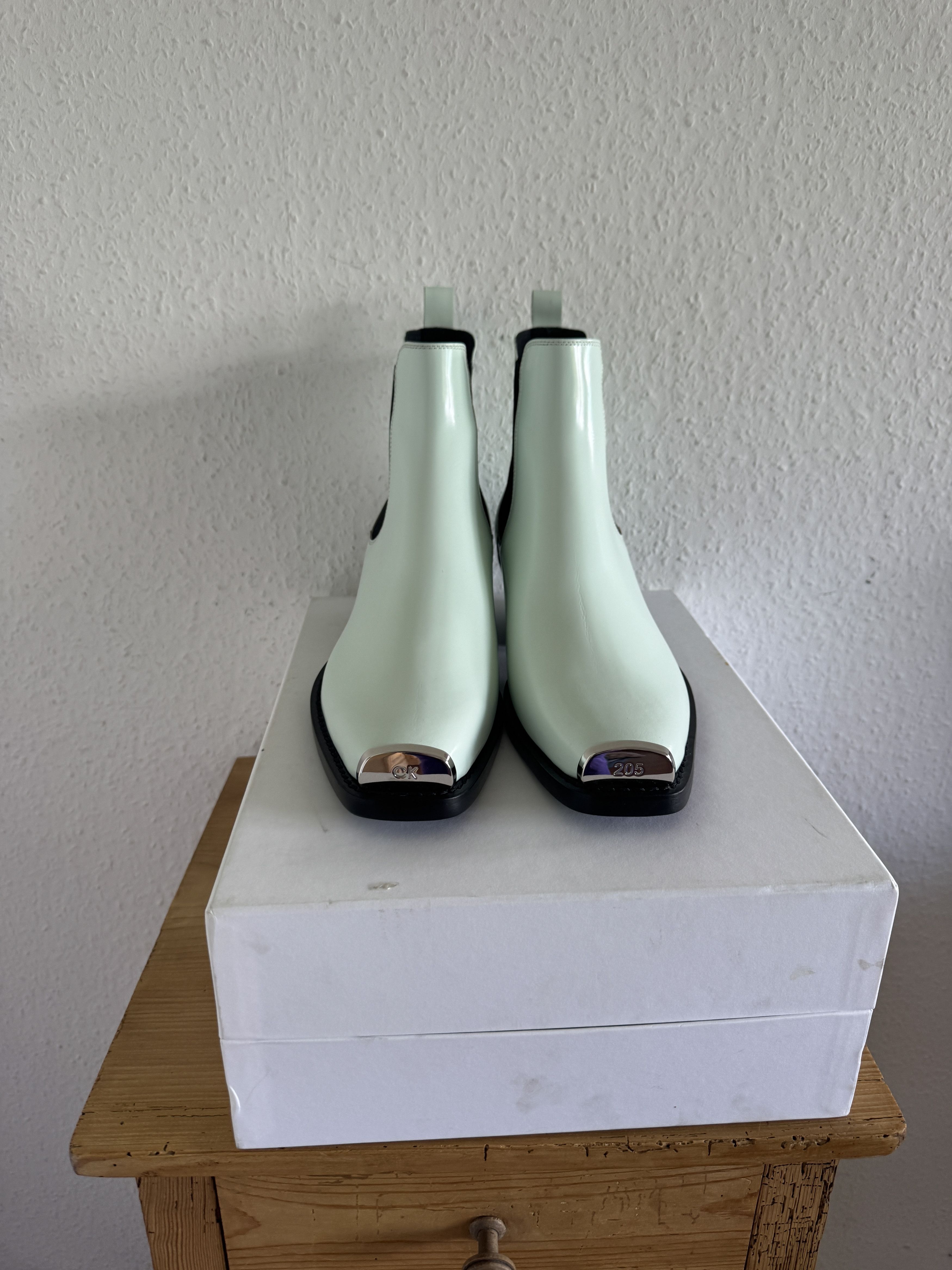 Calvin Klein 205W39NYC Baby Blue Leather Chelsea Boot Size US 11 / EU 44 - 2 Thumbnail