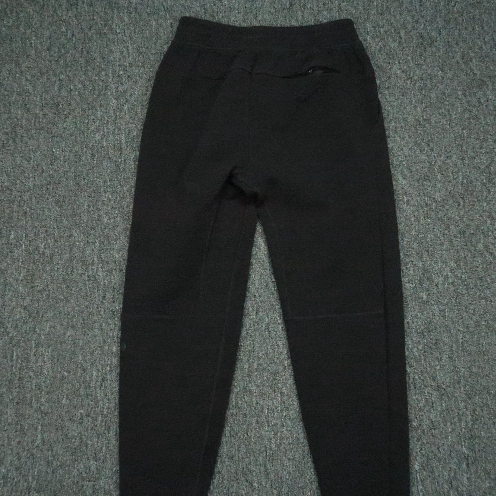 Lululemon Lululemon Pants Men XS Black Textured Space Joggers Athletic Pocketed Flat-lock Drawstring Waist Slim Tapered Inseam 29 in Jogger Size US 27 - 3 Thumbnail