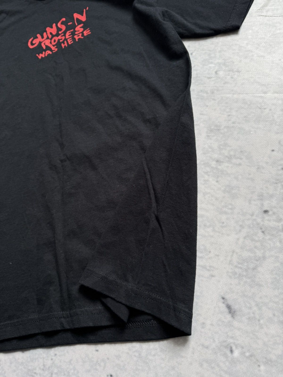 Guns N' Roses Guns and Roses big logo tee Size US M / EU 48-50 / 2 - 4 Thumbnail