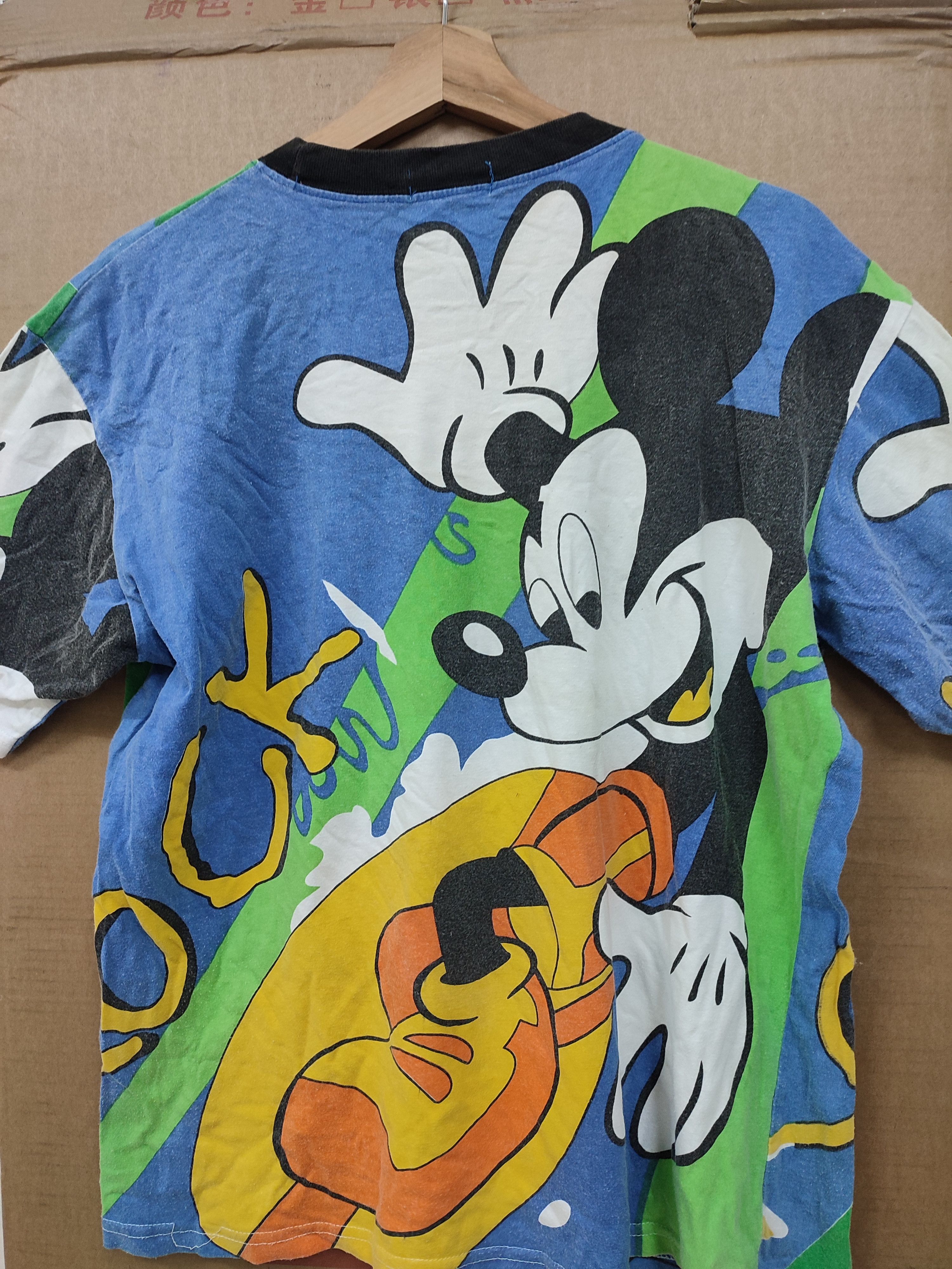 Disney 💥90s💥 MICKEY MOUSE SURFING VINTAGE TEES Size US L / EU 52-54 / 3 - 7 Thumbnail