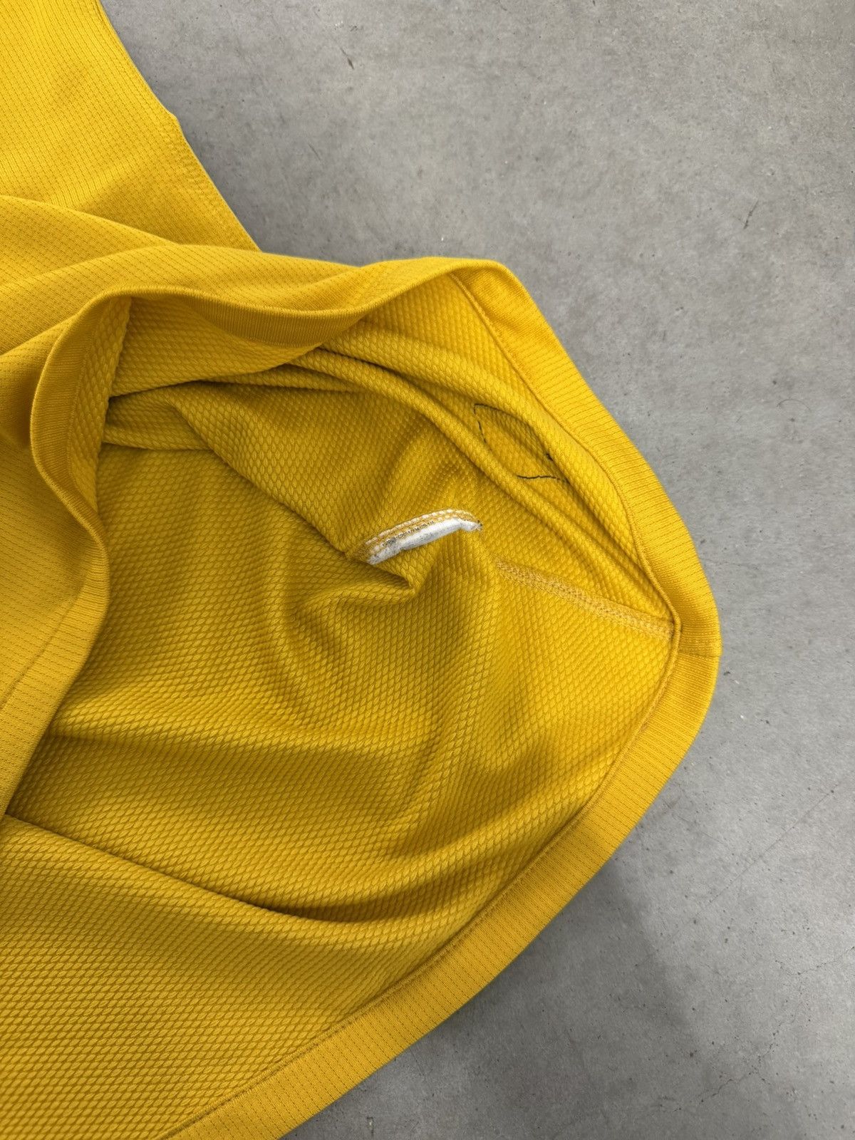 Nike Arsenal FC 2008 Away Soccer Jersey Nike Yellow UK Small Size US S / EU 44-46 / 1 - 5 Thumbnail
