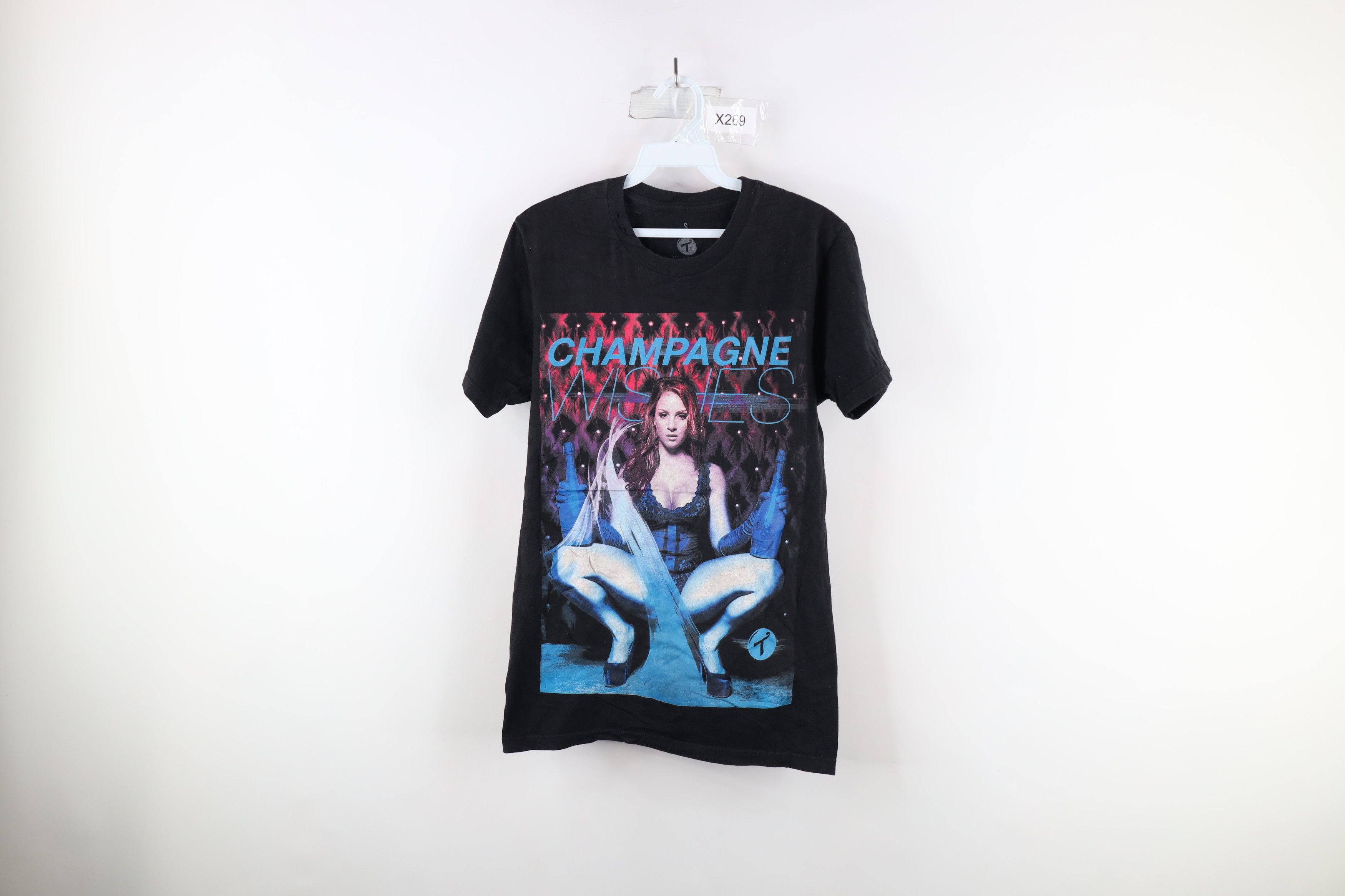 Vintage Vintage Streetwear Two In The Shirt TITS Champagne T-Shirt Size US S / EU 44-46 / 1 - 1 Thumbnail