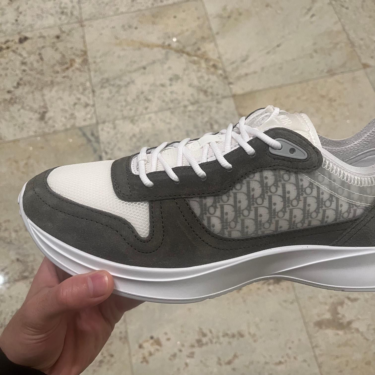 Dior o1rshd1 B25 Runner Suede Oblique Mesh Sneakers White/Green Size US 11 / EU 44 - 2 Thumbnail