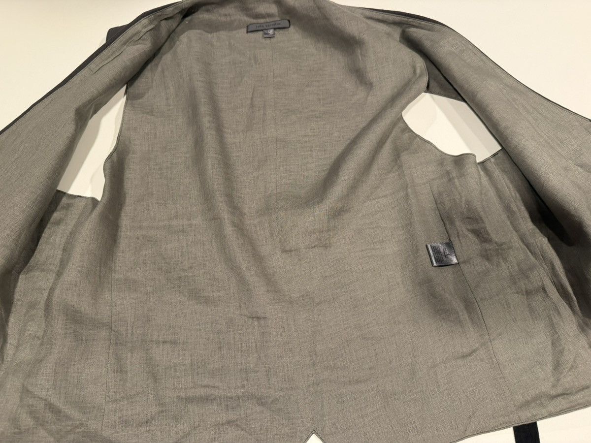 John Varvatos John varvatos mens vest. 50/40. $698 Size 40R - 4 Thumbnail