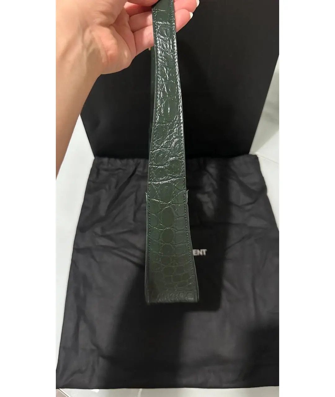 Saint Laurent Paris o1b1hav110425 Size: OS / Le 5 à 7 in Crocodile Leather Size ONE SIZE - 3 Thumbnail