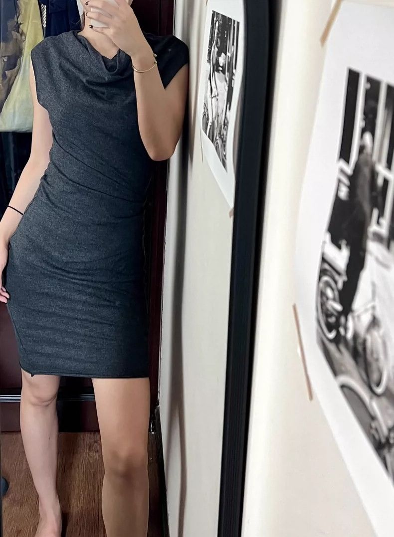 Helmut Lang HELMUT LANG sizeP A dress with irregular shapes Size S / US 4 / IT 40 - 7 Thumbnail