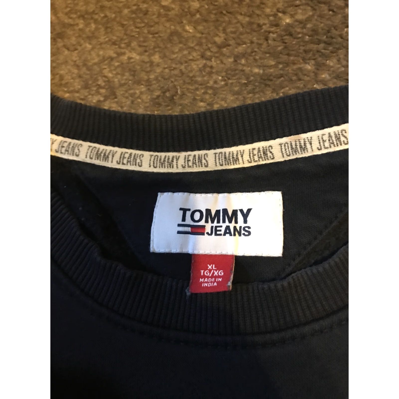 Tommy Hilfiger Tommy Hilfiger Sweatshirt Mens Navy Crewneck XL Embroidered Logo Flag Size US XL / EU 56 / 4 - 2 Thumbnail