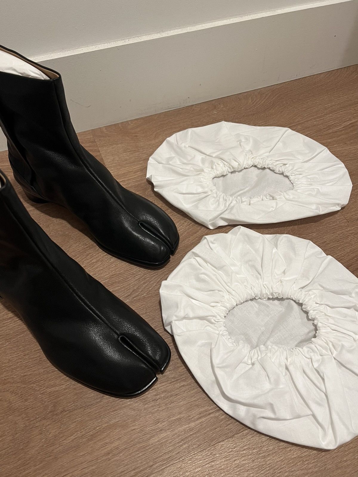 Maison Margiela Maison Margiela Tabi Boot Low Heel 42 Size US 9 / EU 42 - 11 Thumbnail