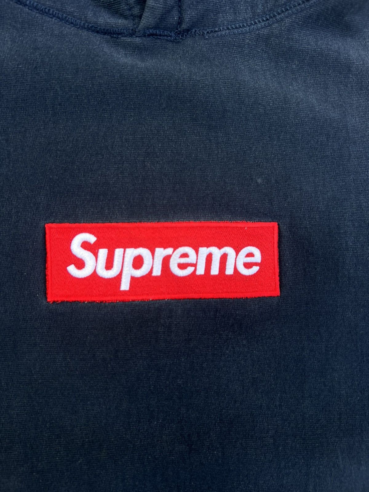 Supreme Vintage Navy Blue Box Logo Supreme (Bogo hoodie) Size US M / EU 48-50 / 2 - 5 Thumbnail