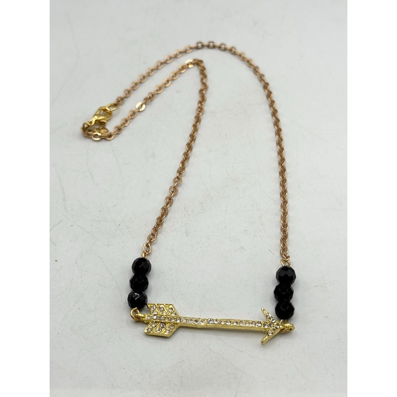 Vintage Vintage rhinestone arrow black semi precious bead necklace Size ONE SIZE - 2 Thumbnail