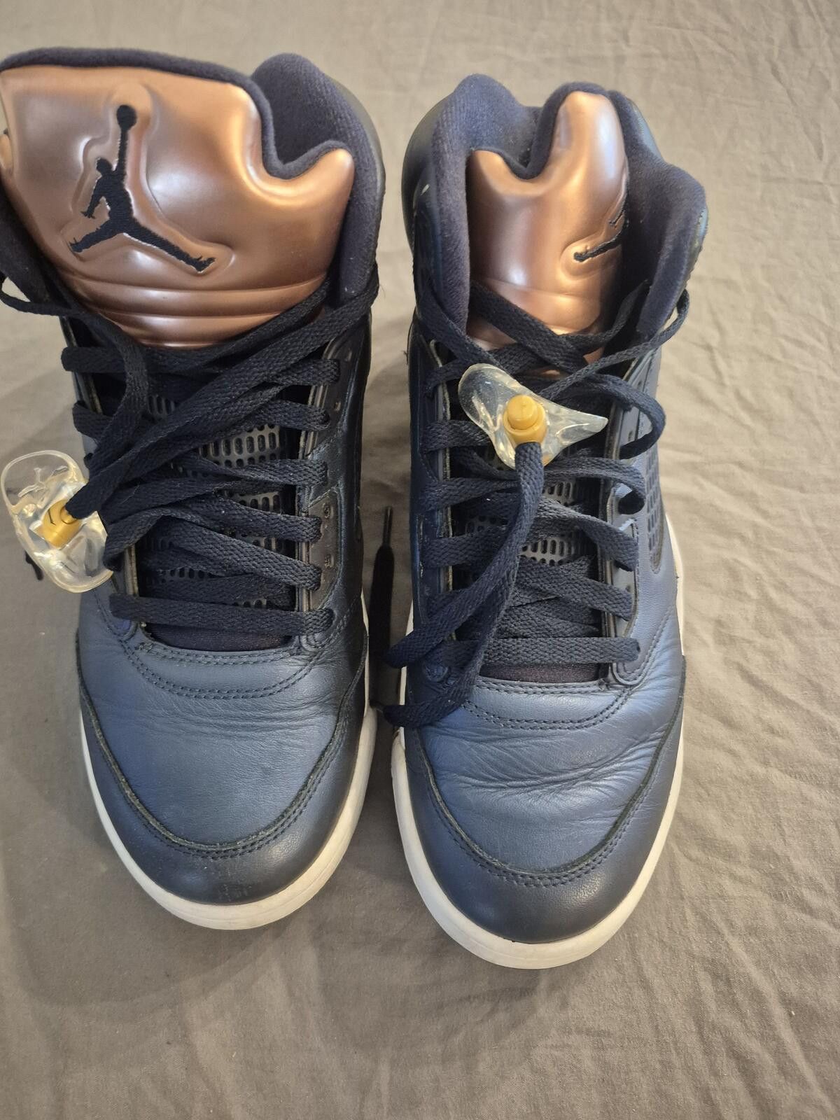Jordan Brand Jordan 5 Retro Bronze Size 9.5 Mens Size US 9.5 / EU 42-43 - 2 Thumbnail