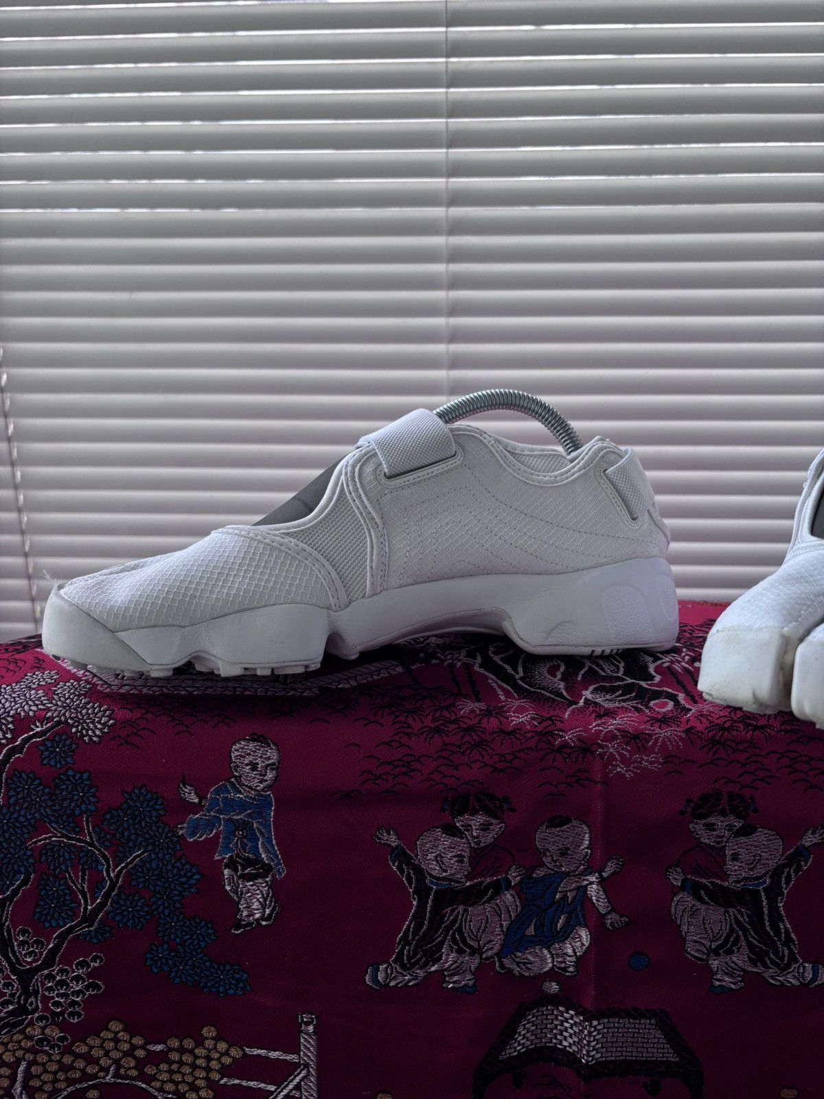 Nike Nike Rift Vintage Japanese StyleTabi Shoes Size US 10 / EU 43 - 3 Thumbnail