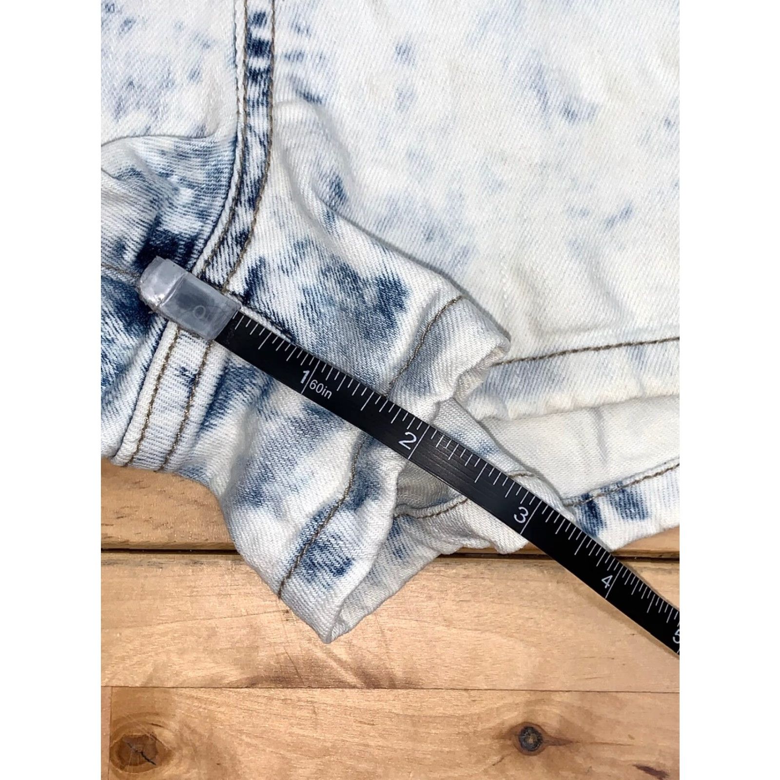 Bebe bebe Acid Wash White Blue Overall Shorts Size 24 90s Casual Regular Blue Boys Girls Mens Womens Teens 24 Size 42" / US 20 - 7 Thumbnail