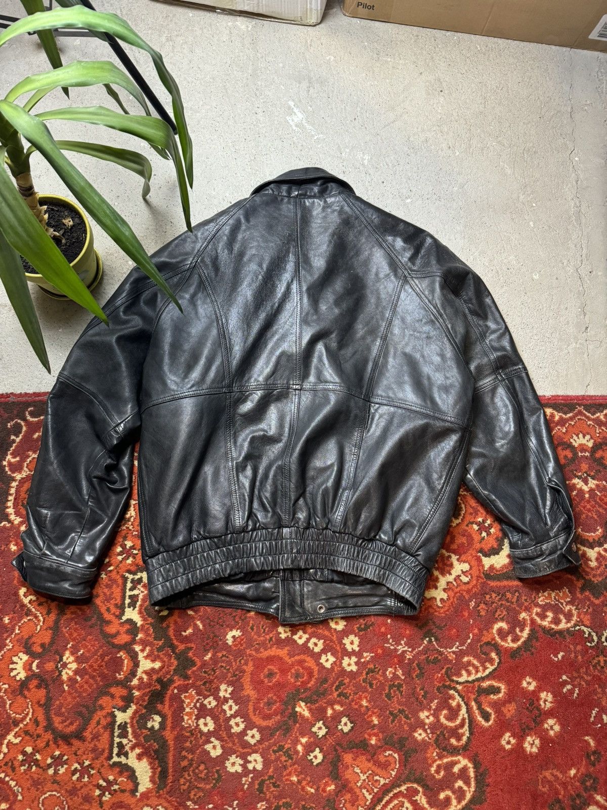 Vintage Vintage Y2K Carlo Santini Leather Opium Faded Bomber Jacket Size US S / EU 44-46 / 1 - 16 Thumbnail