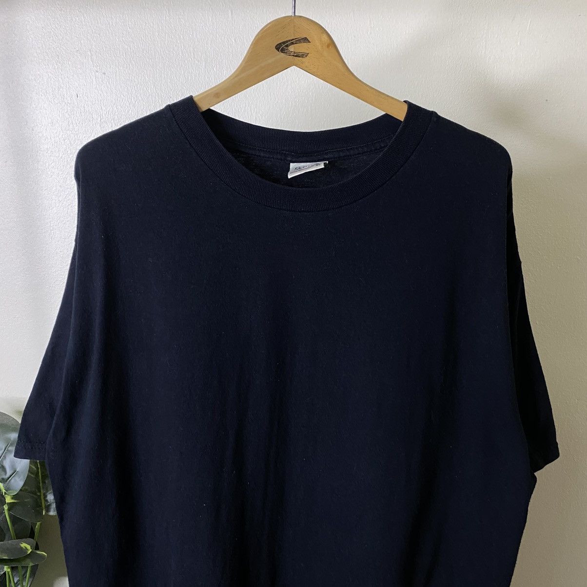 Vintage Vintage 90s Black Blank Nice & Crispy Cotton Tee Size US XXL / EU 58 / 5 - 2 Thumbnail