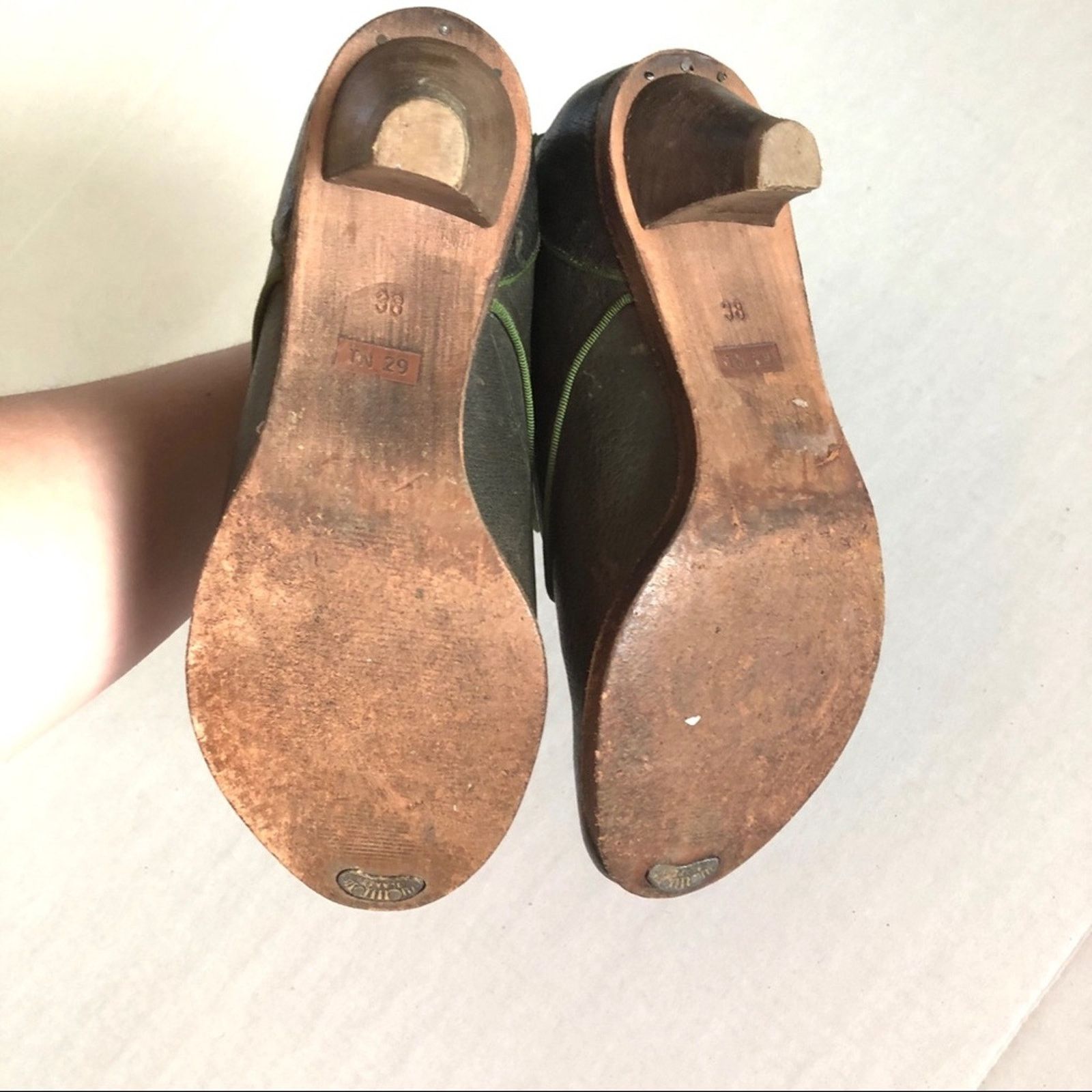 Other Tracey Neuls Green Leather Ankle Booties TN29 Size US 7.5 / IT 37.5 - 7 Thumbnail