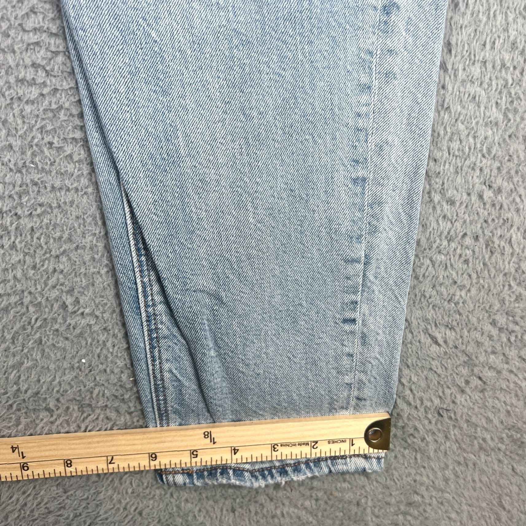 American Eagle Outfitters VINTAGE American Eagle Relaxed Mom Jeans Womens Size 4 High Rise Light Wash Denim Size 27" / US 4 / IT 40 - 2 Thumbnail