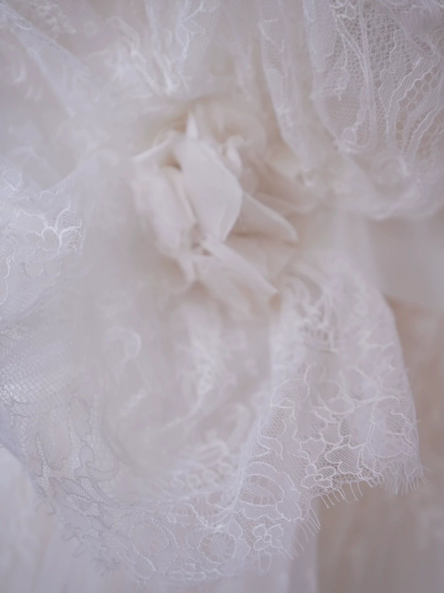 Other Marchesa Women's Strapless Silk White Lace Gown US6 Size M / US 6-8 / IT 42-44 - 9 Thumbnail