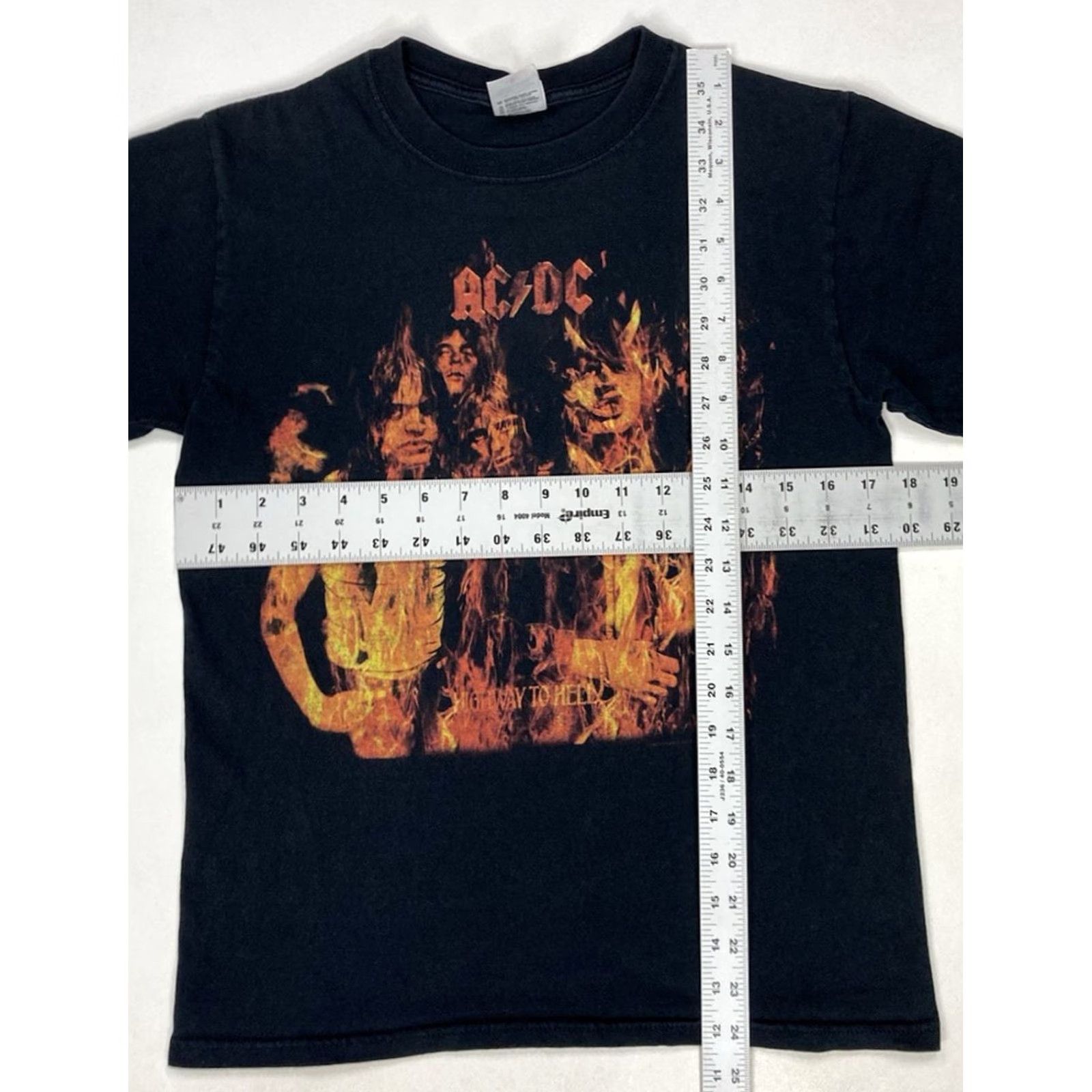 Vintage ACDC Highway To Hell Graphic Flames T-shirt Women Small Black Short Sleeve Music Shirt Size S / US 4 / IT 40 - 6 Thumbnail