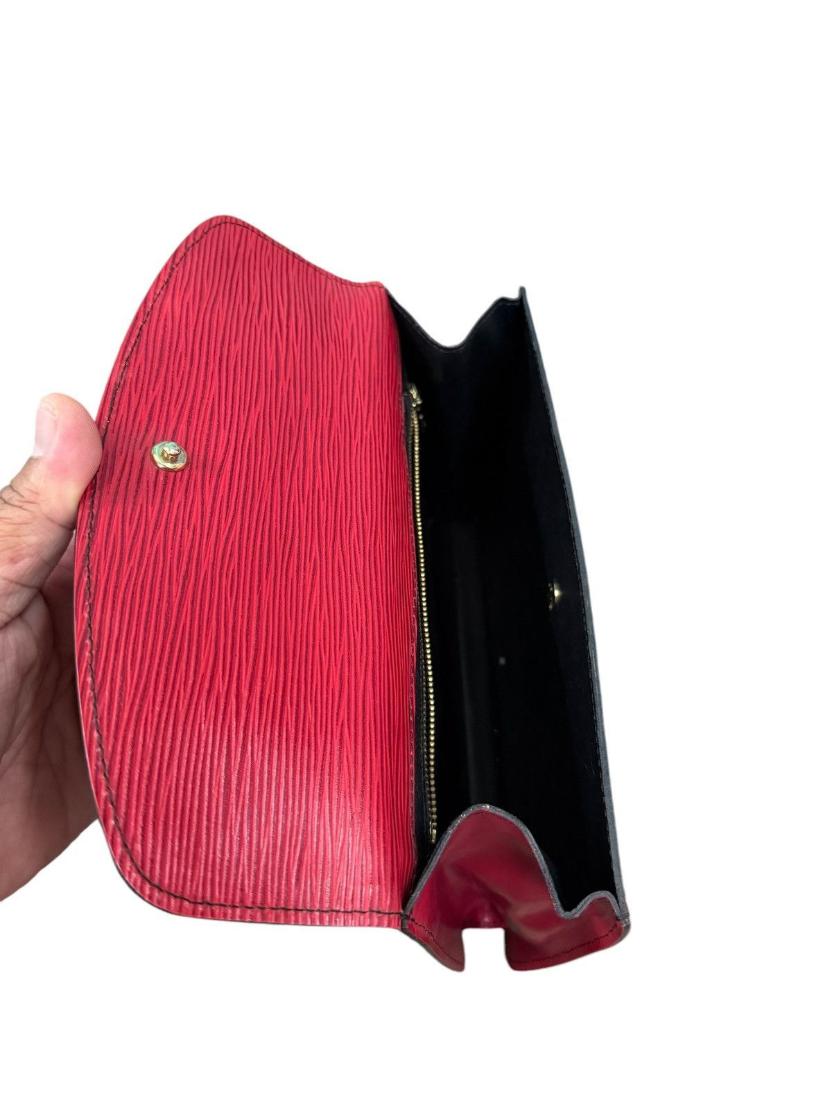 Louis Vuitton LOUIS VUITTON EPI CLUTCH BAG Size ONE SIZE - 8 Thumbnail