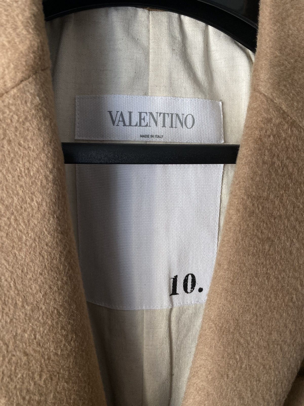 Valentino Valentino Rock Stud Camel Coat size 48 Size US M / EU 48-50 / 2 - 2 Thumbnail