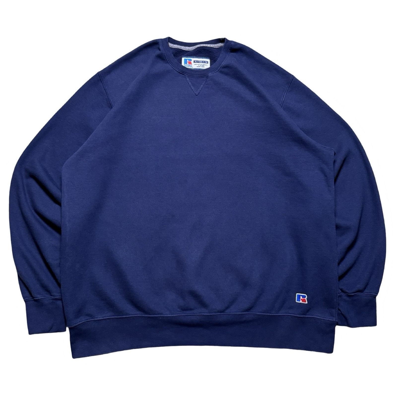 Vintage Vintage Y2K Russell Athletics Navy Pullover Sweatshirt XL Size US XL / EU 56 / 4 - 1 Thumbnail