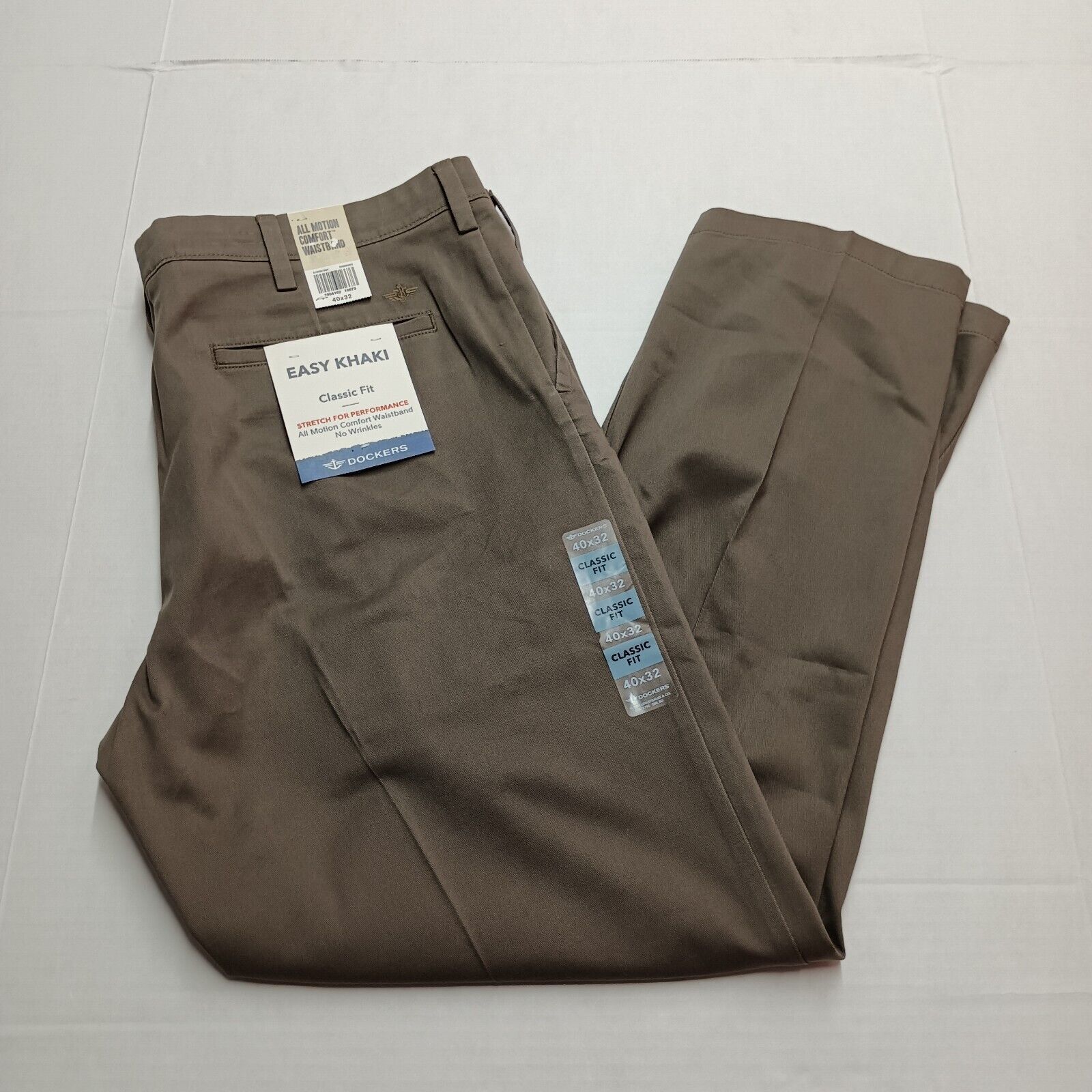 Dockers Dockers Easy Khakis Pants Men's 40x32 Gray Classic Fit Size US 40 / EU 56 - 1 Thumbnail