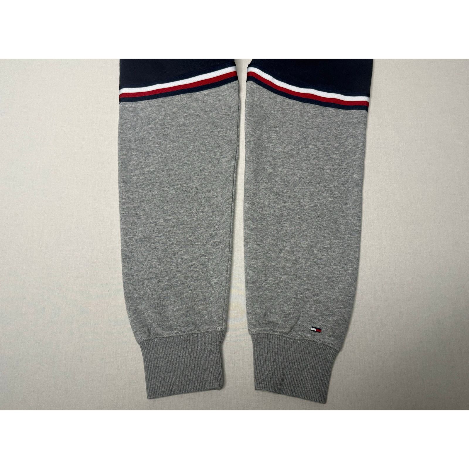Tommy Hilfiger Tommy Hilfiger Color Block Crewneck Sweatshirt Medium Size US M / EU 48-50 / 2 - 5 Thumbnail