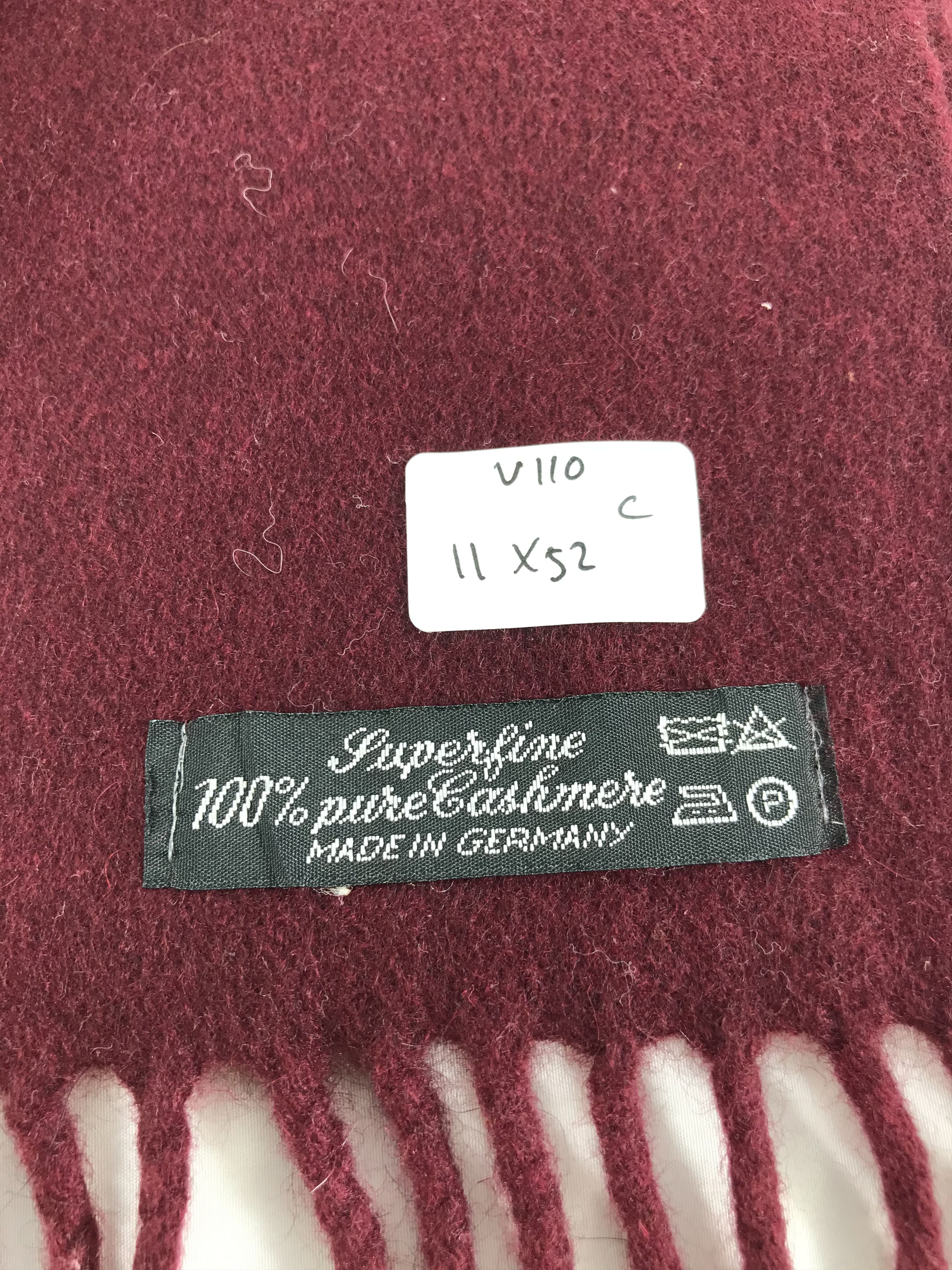 Liberty Liberty Plain Cashmere Scarf Muffler V110 Size ONE SIZE - 4 Thumbnail