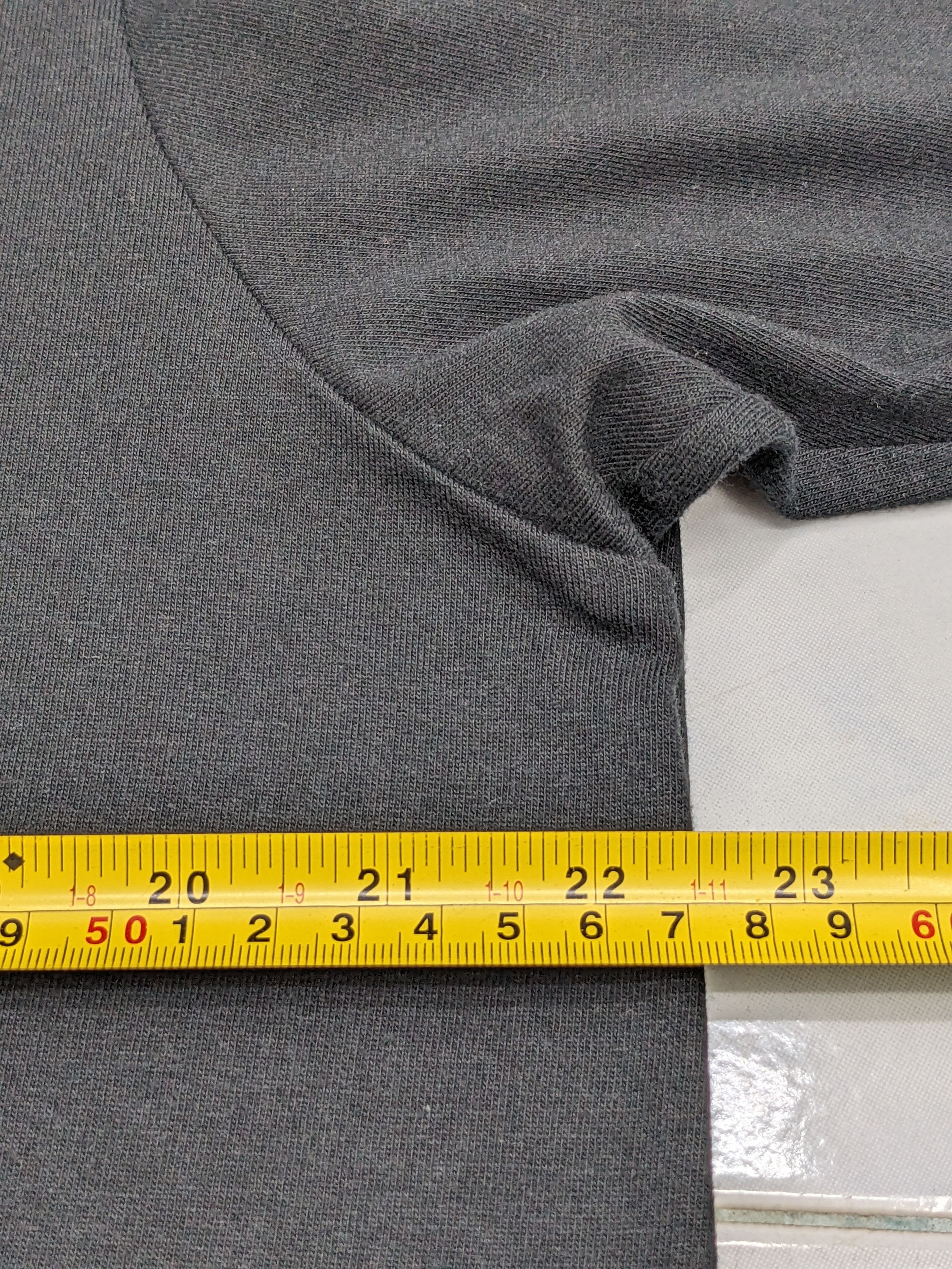 Kaws × Peanuts KAWS X PEANUTS X JAPANESE BRAND UNIQLO TSHIRT Size US XL / EU 56 / 4 - 8 Thumbnail