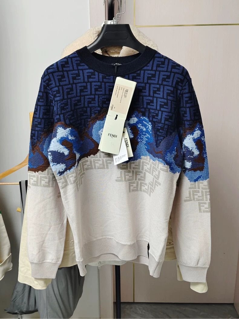 Fendi FENDI SS23 Crew Neck Pullover Gradient Sweater 2502-Nextarr Size US S / EU 44-46 / 1 - 1 Thumbnail