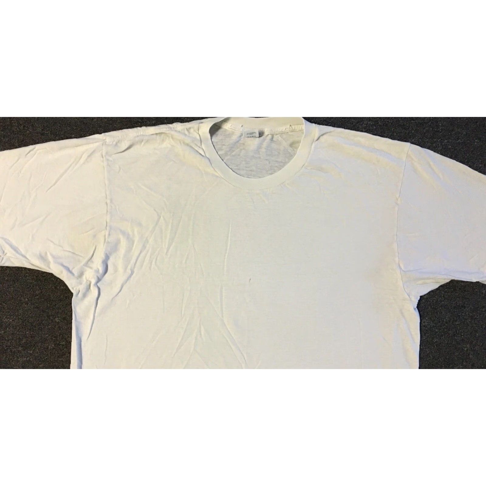 Vintage VINTAGE 90s Faded Distress Shirt XL White Grunge Biker Punk Skate Surf Trucker Army PE 80s Shirt Mens XL White 90s Distressed Grunge Biker Punk Size US XL / EU 56 / 4 - 5 Thumbnail