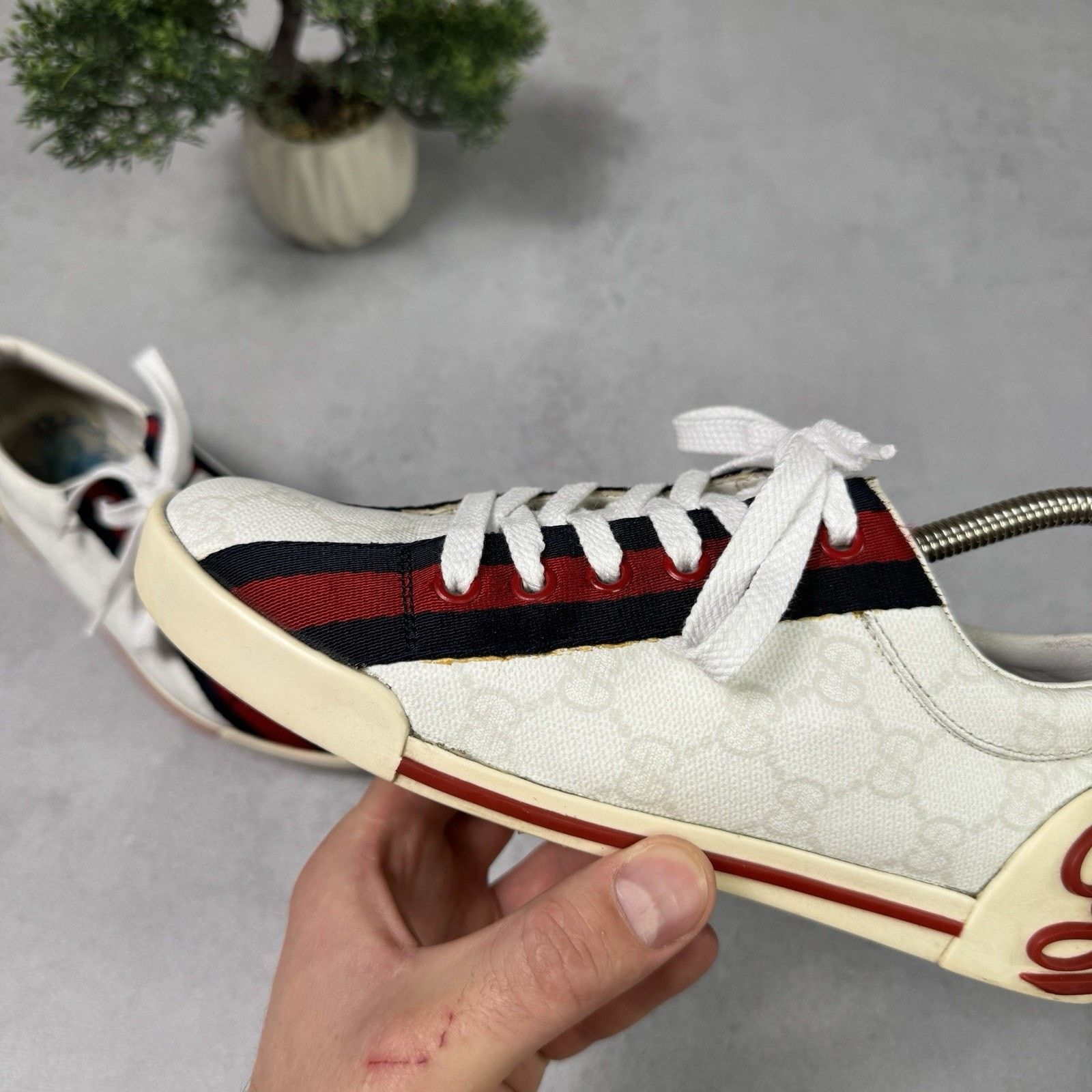 Gucci Gucci Sneakers GG Logo Monogram Stripe Leather White Y2K Size US 6 / IT 36 - 18 Thumbnail